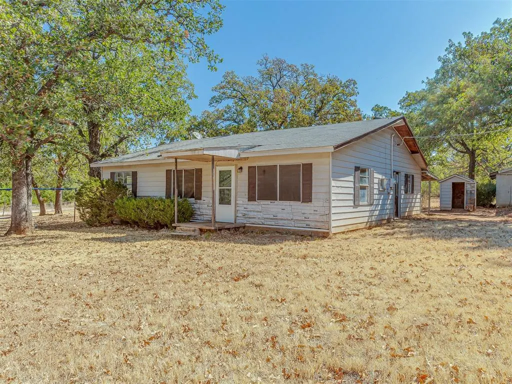Photo 2 — 8530 Lakewood Avenue, Guthrie, OK 73044