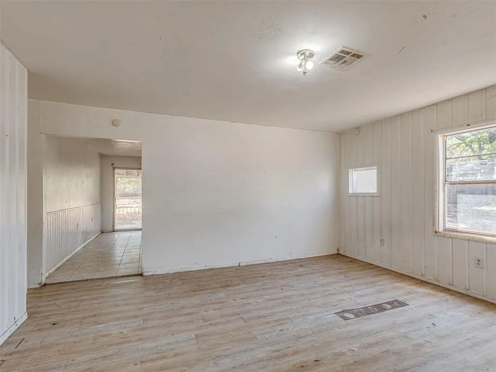 Photo 7 — 8530 Lakewood Avenue, Guthrie, OK 73044
