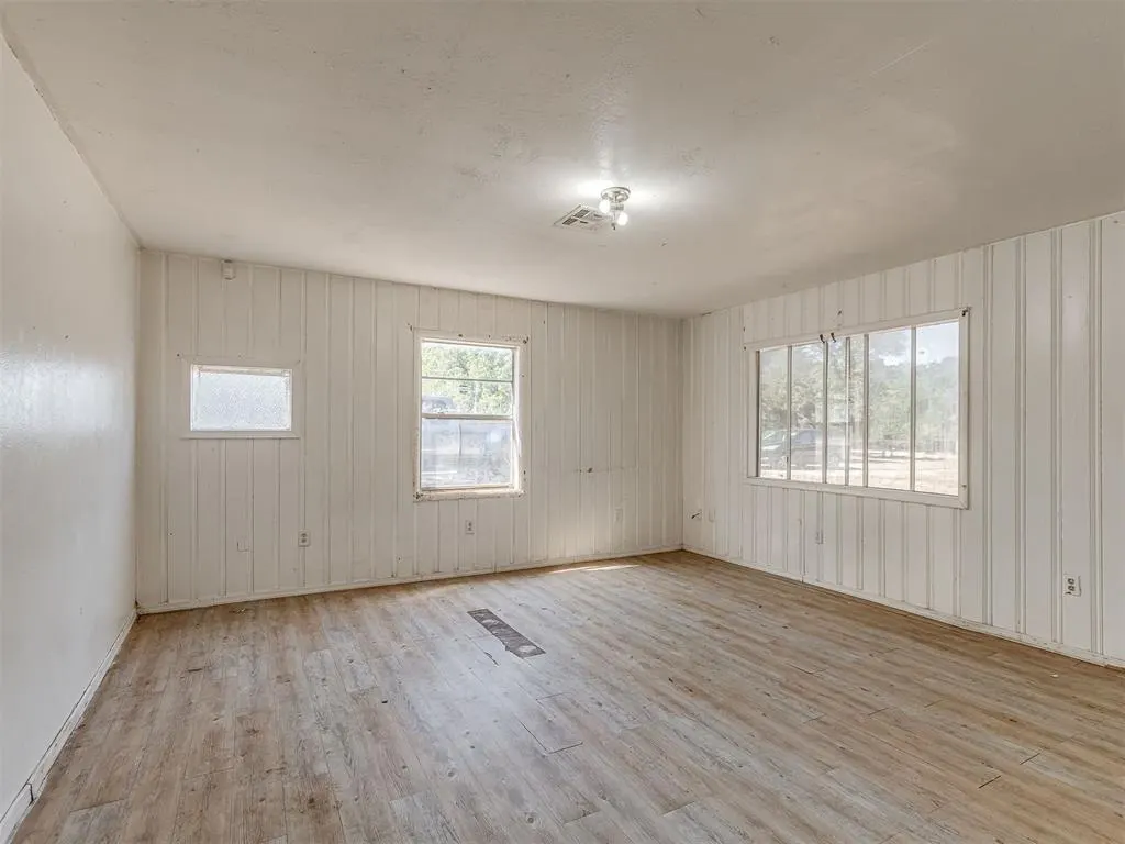 Photo 8 — 8530 Lakewood Avenue, Guthrie, OK 73044