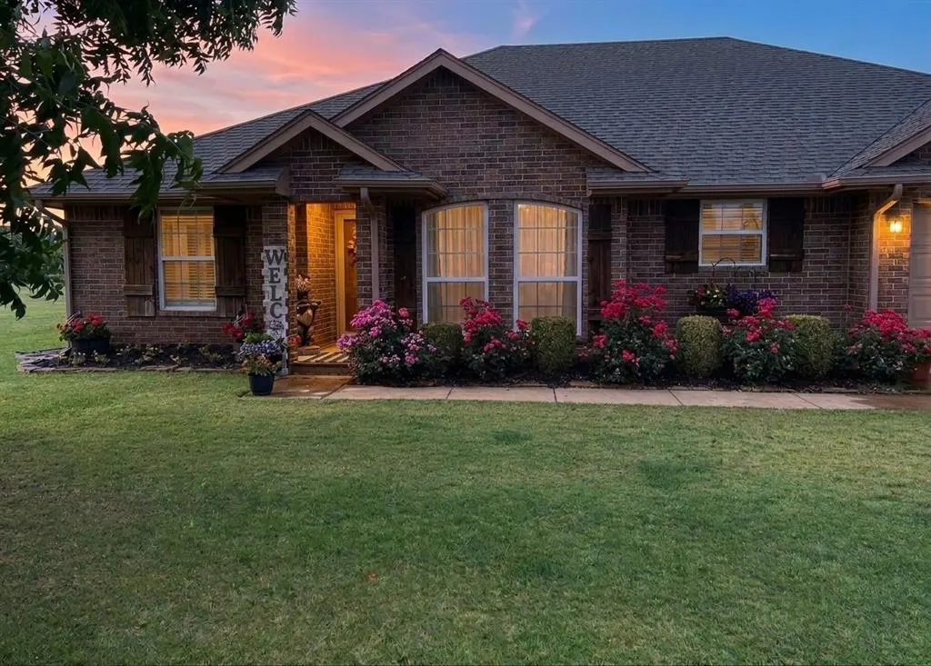 Front exterior — 2096 County Road 1237, Tuttle, OK 73089
