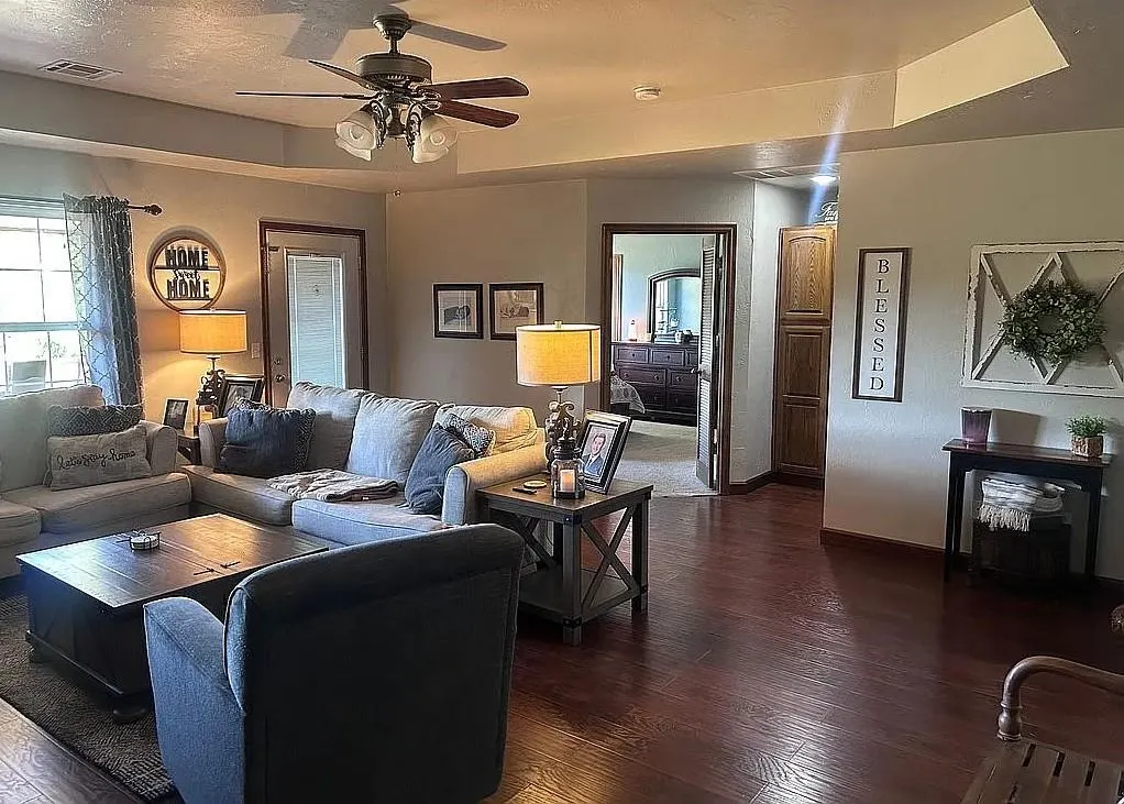 Photo 8 — 2096 County Road 1237, Tuttle, OK 73089