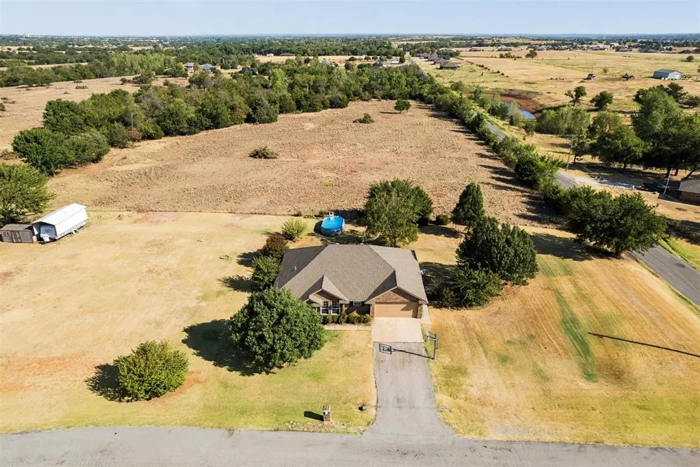 Photo 35 — 2096 County Road 1237, Tuttle, OK 73089