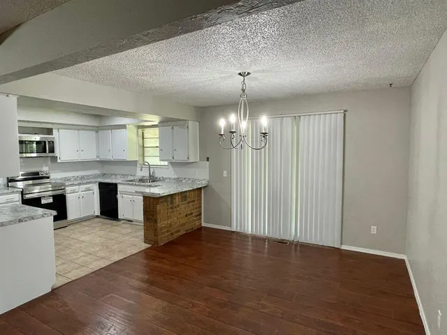 Photo 4 — 6712 18th Circle, Bethany, OK 73008