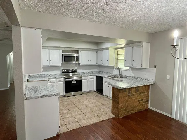 Photo 5 — 6712 18th Circle, Bethany, OK 73008