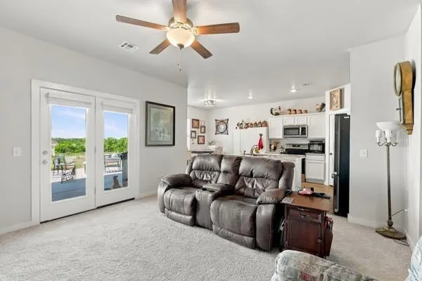 Photo 5 — 3441 Manning Farms Boulevard, El Reno, OK 73036
