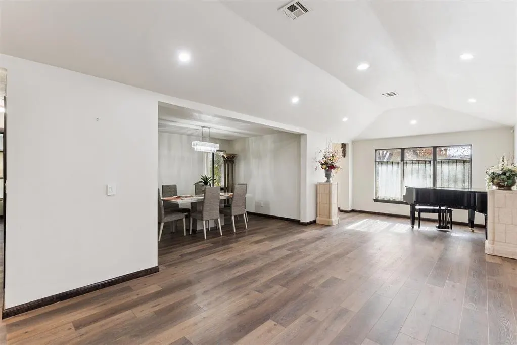 Photo 7 — 1801 Westminster Place, Nichols Hills, OK 73120