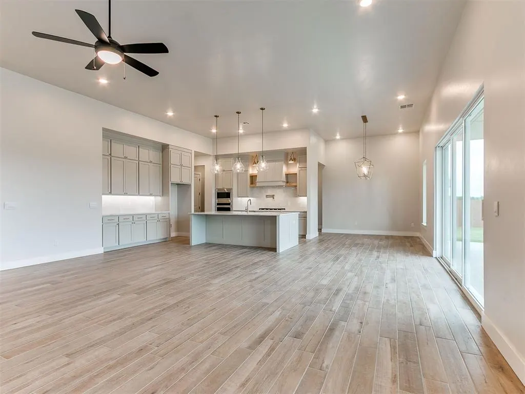 Photo 8 — 4046 Black Rock Lane, Newcastle, OK 73072