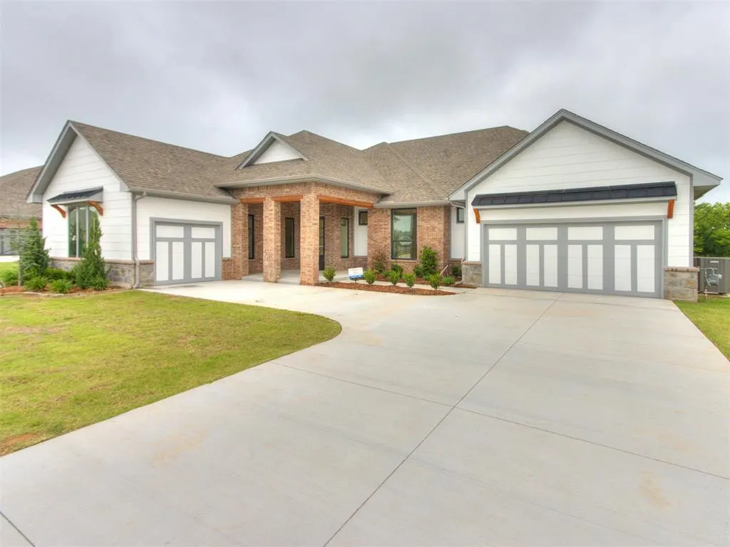 Photo 2 — 4025 Great Redwood Road, Newcastle, OK 73072