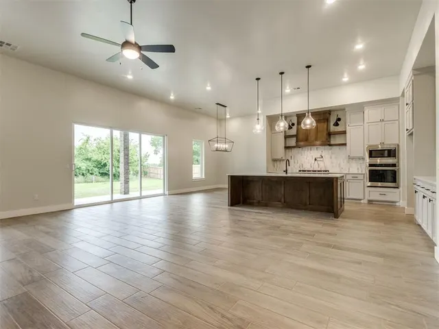 Photo 8 — 4025 Great Redwood Road, Newcastle, OK 73072