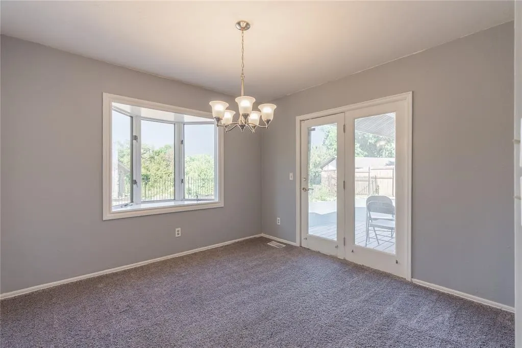Photo 12 — 6209 Inland Road, Warr Acres, OK 73132