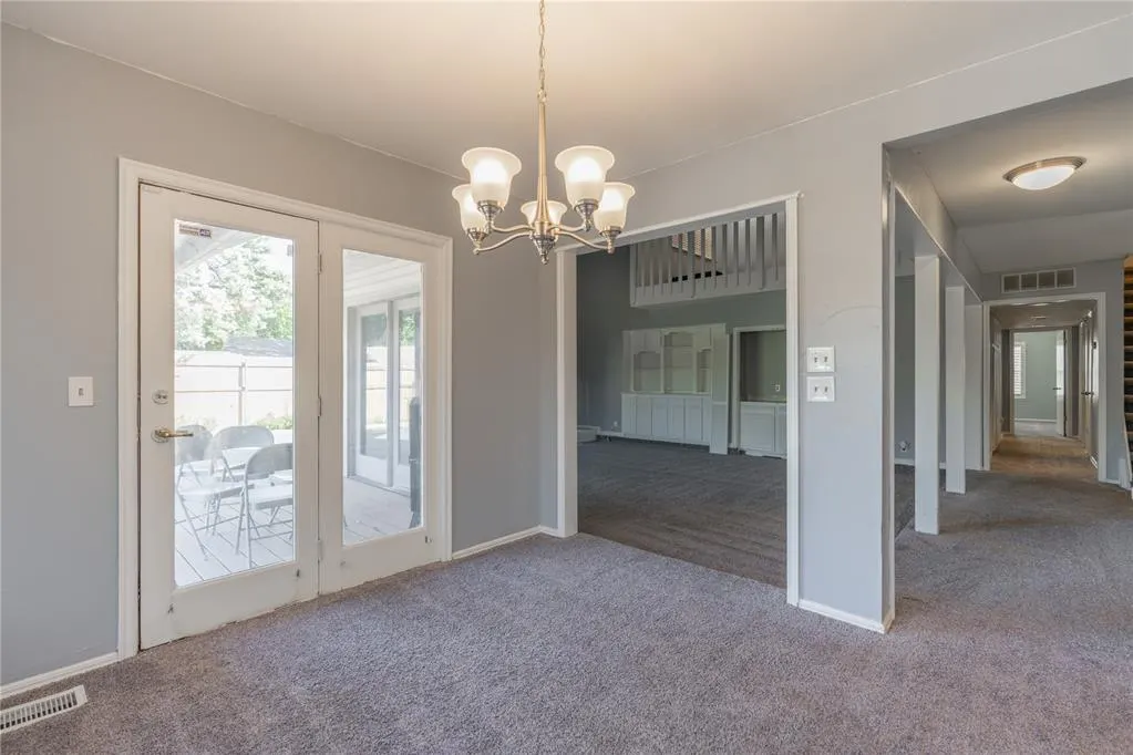 Photo 13 — 6209 Inland Road, Warr Acres, OK 73132