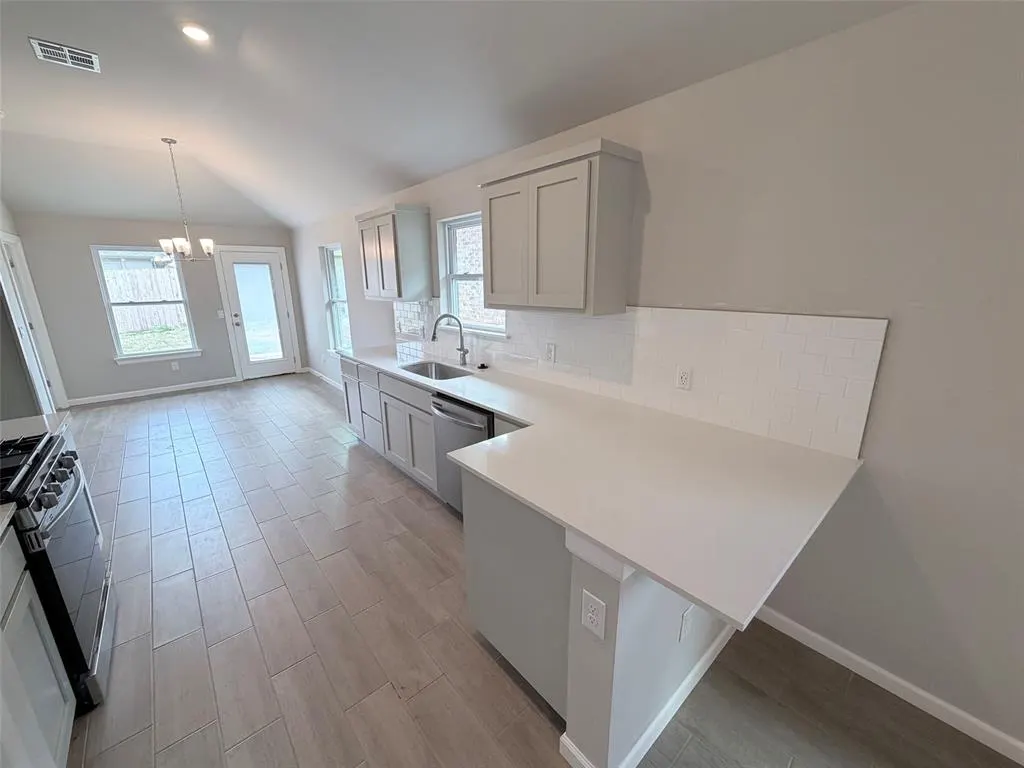 Photo 6 — 2912 NW 196th Place, Edmond, OK 73012