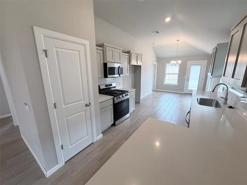 Photo 7 — 2912 NW 196th Place, Edmond, OK 73012