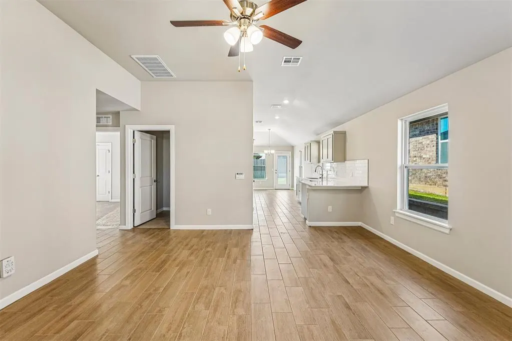 Photo 5 — 2912 NW 196th Place, Edmond, OK 73012