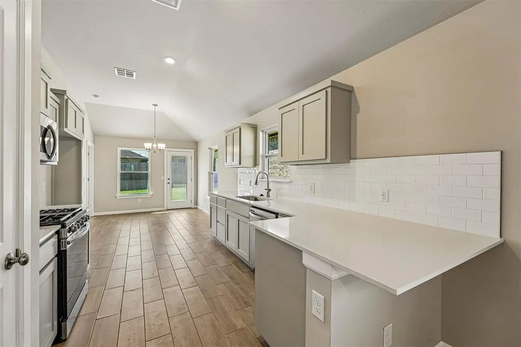 Photo 10 — 2912 NW 196th Place, Edmond, OK 73012