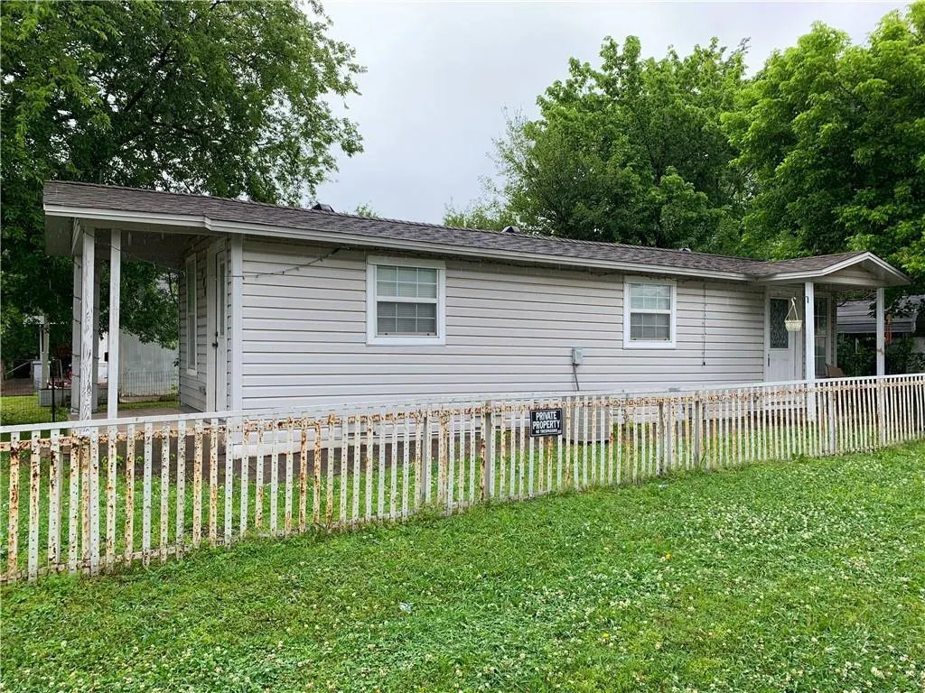 Front exterior — 600 W Russell Avenue, Seminole, OK 74868