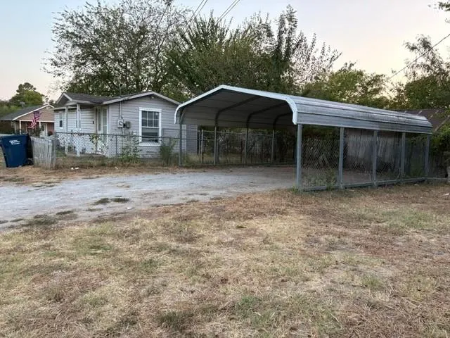 Photo 18 — 600 W Russell Avenue, Seminole, OK 74868