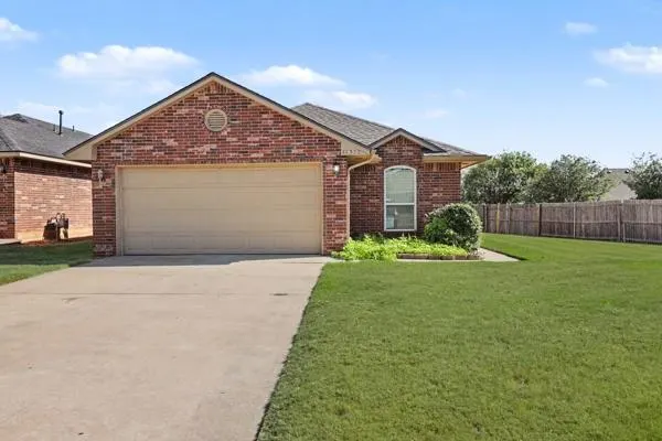 Front exterior — 12372 SW 6th Street, Yukon, OK 73099