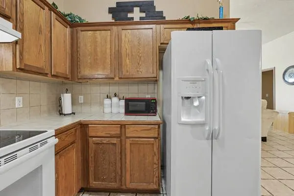 Photo 8 — 12372 SW 6th Street, Yukon, OK 73099