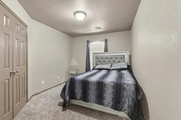 Photo 13 — 12372 SW 6th Street, Yukon, OK 73099