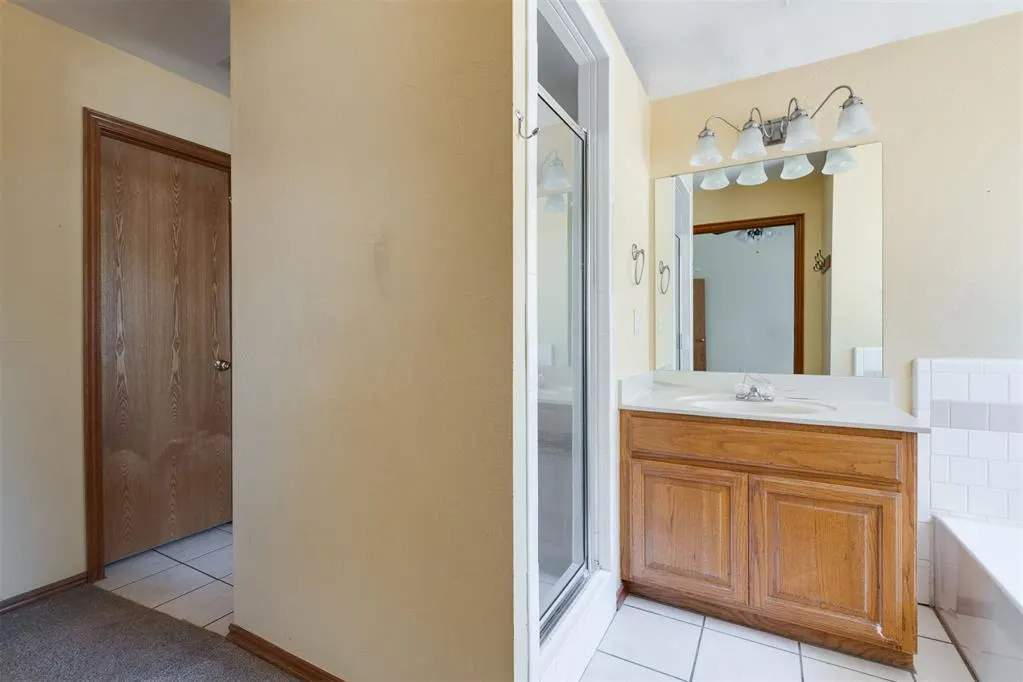 Photo 10 — 13624 Prairie View Lane, Oklahoma City, OK 73142