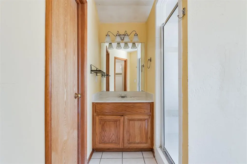 Photo 12 — 13624 Prairie View Lane, Oklahoma City, OK 73142