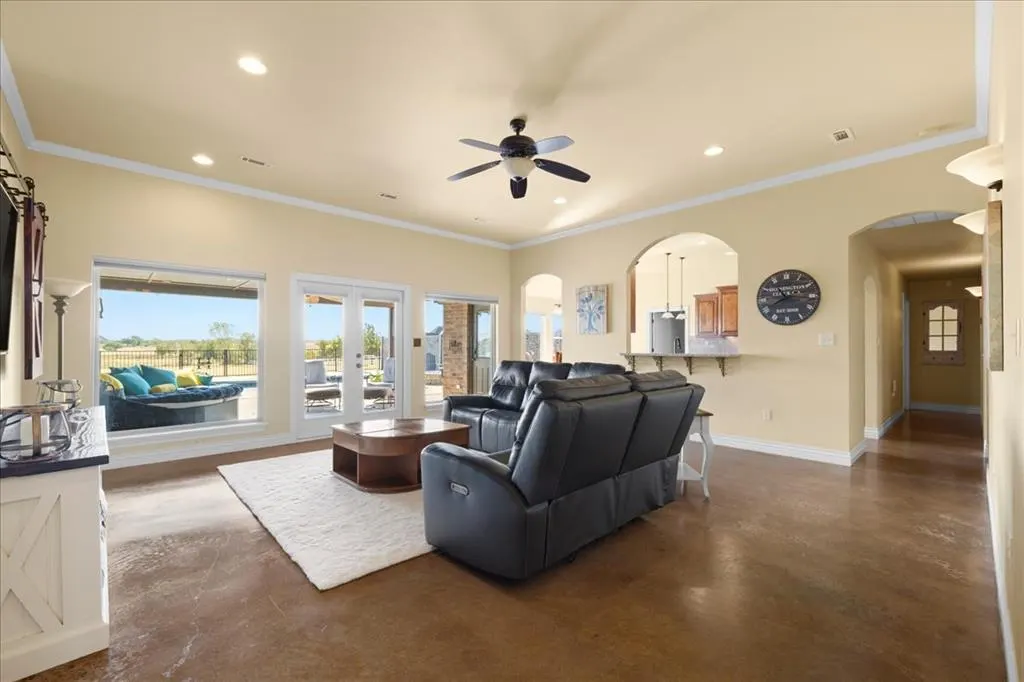 Photo 4 — 10300 Joseph Way, Yukon, OK 73099