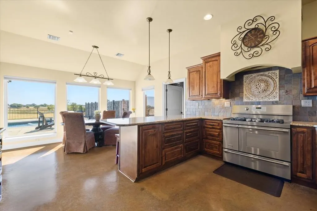 Photo 7 — 10300 Joseph Way, Yukon, OK 73099