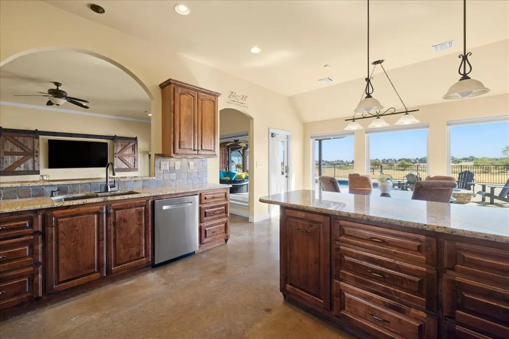 Photo 8 — 10300 Joseph Way, Yukon, OK 73099