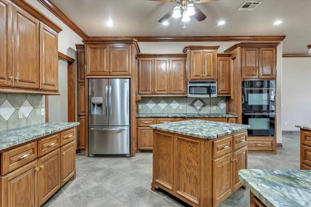 Photo 13 — 11850 S Broadway, Edmond, OK 73034