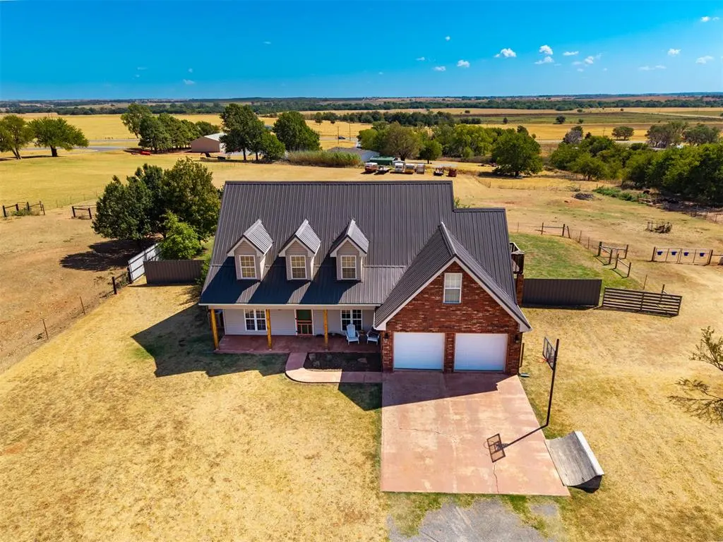 Front exterior — 1120 N 7th Street, Fort Cobb, OK 73038