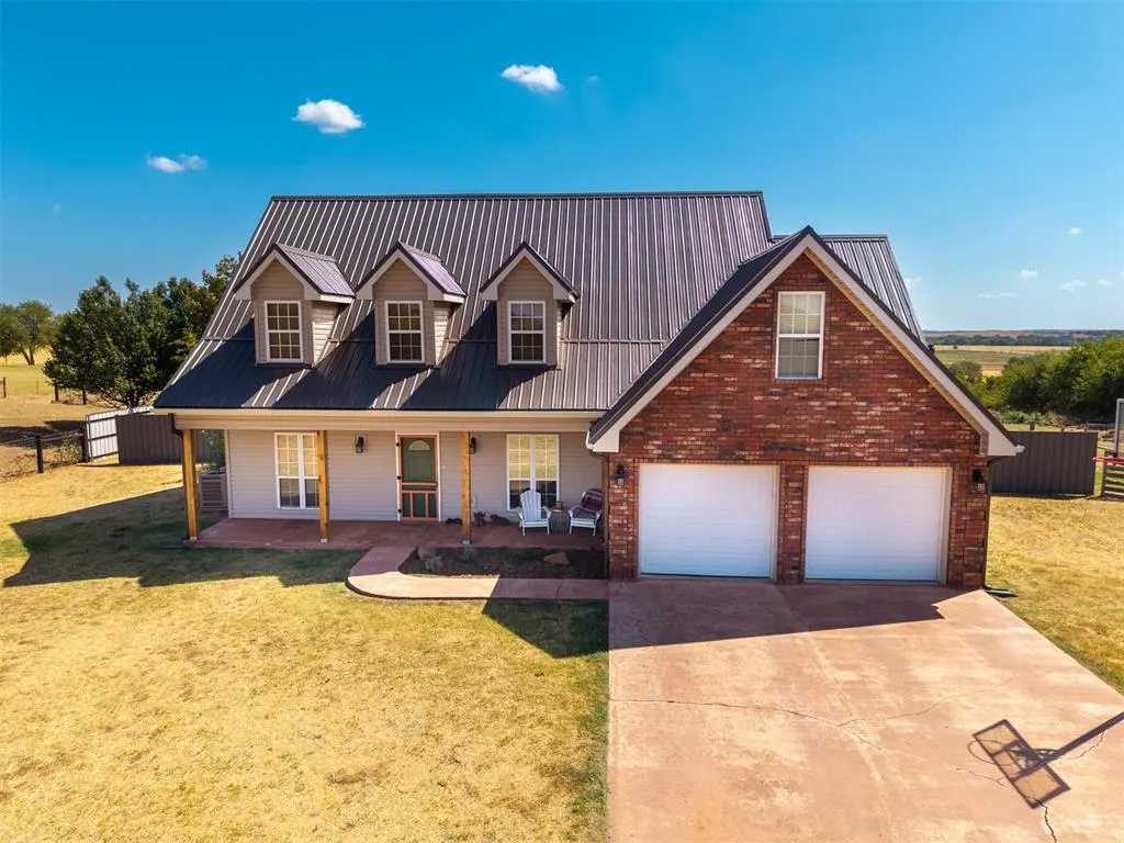 Photo 3 — 1120 N 7th Street, Fort Cobb, OK 73038