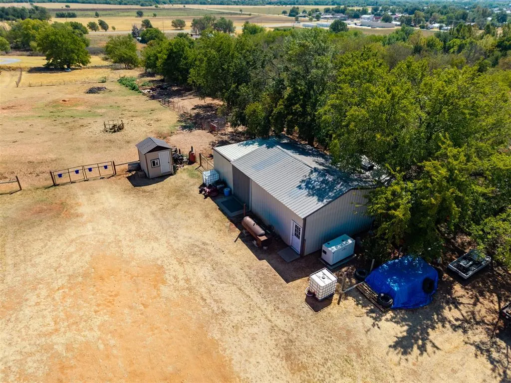 Photo 9 — 1120 N 7th Street, Fort Cobb, OK 73038