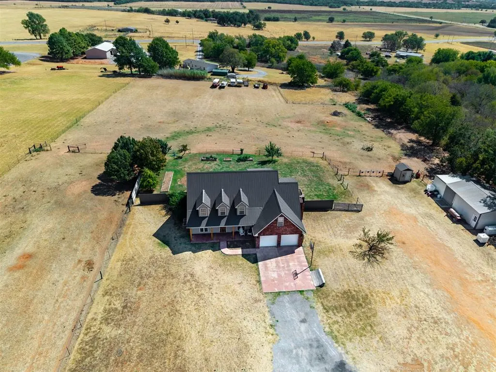 Photo 11 — 1120 N 7th Street, Fort Cobb, OK 73038