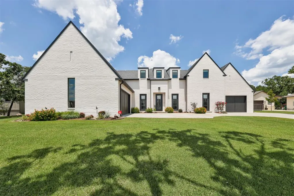 Photo 2 — 10109 NE 144th Street, Jones, OK 73049