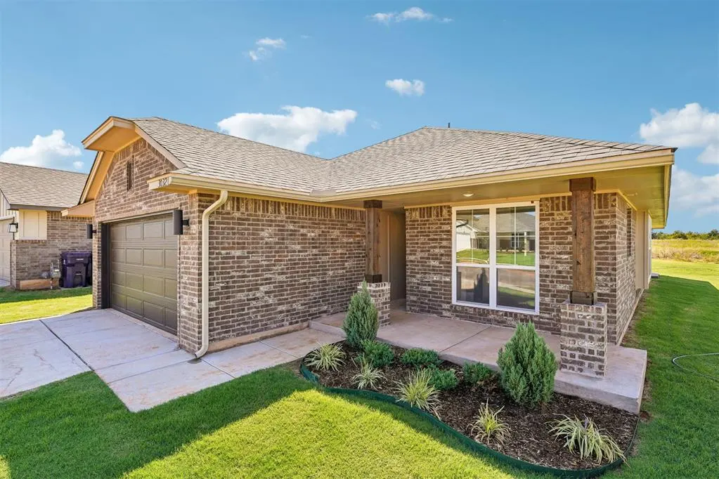 Photo 3 — 3032 NW 196th Place, Edmond, OK 73012