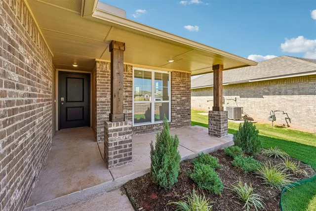 Photo 4 — 3032 NW 196th Place, Edmond, OK 73012