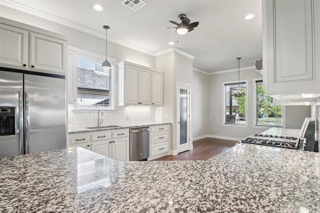 Photo 10 — 512 Mosswood Road, Norman, OK 73069