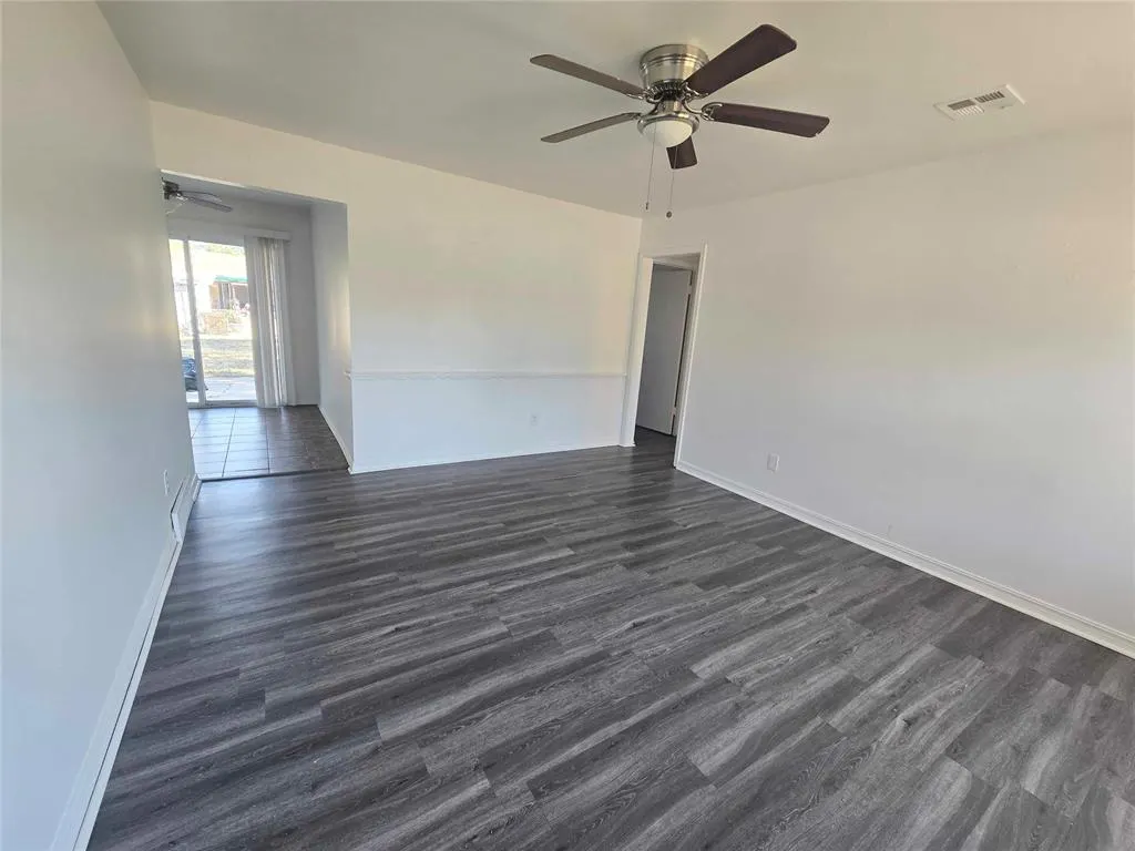 Photo 2 — 3325 Beechwood Drive, Oklahoma City, OK 73115
