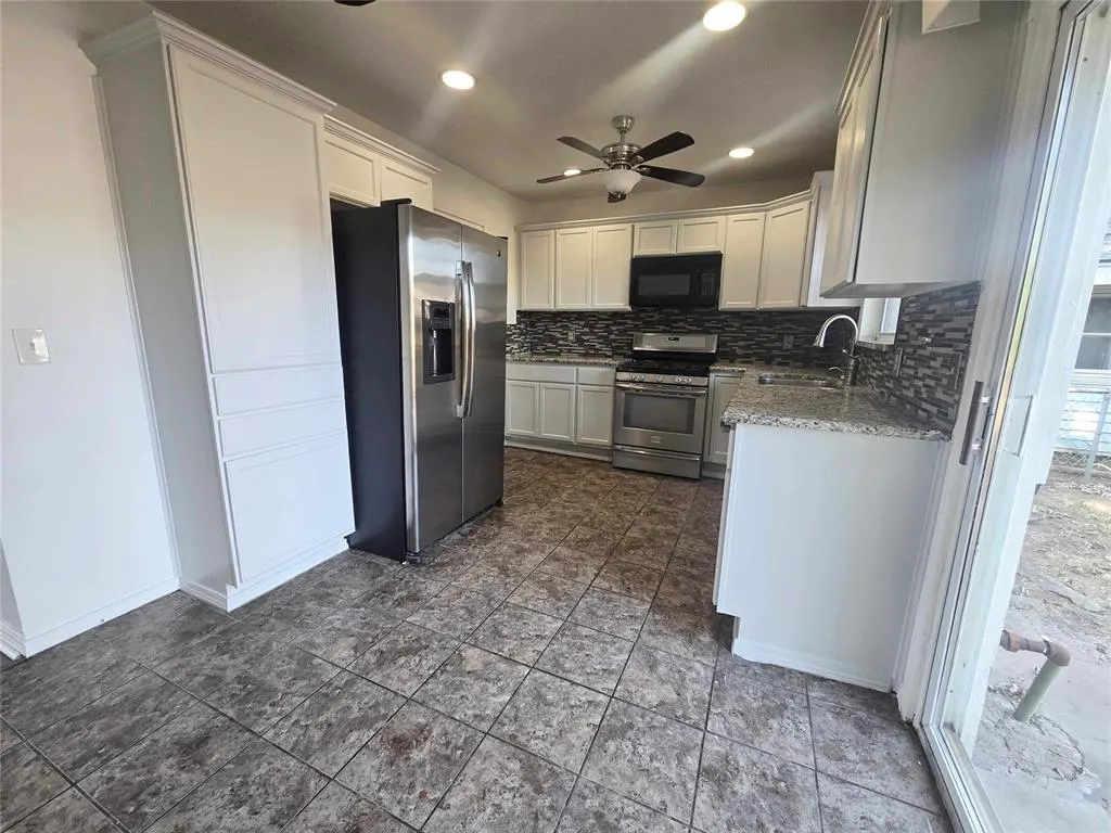 Photo 5 — 3325 Beechwood Drive, Oklahoma City, OK 73115