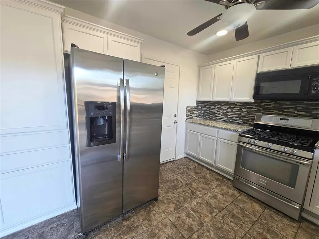 Photo 6 — 3325 Beechwood Drive, Oklahoma City, OK 73115
