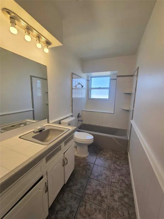 Photo 10 — 3325 Beechwood Drive, Oklahoma City, OK 73115