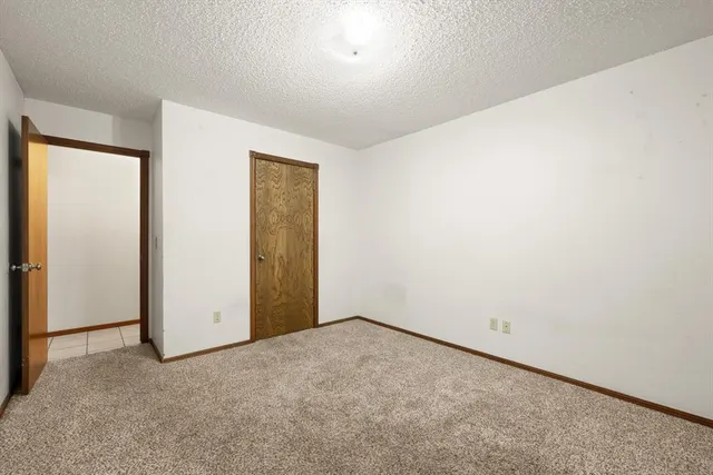 Photo 8 — 10325 Exter Avenue, Yukon, OK 73099