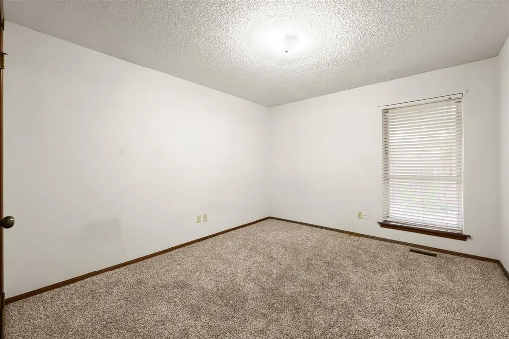 Photo 24 — 10325 Exter Avenue, Yukon, OK 73099