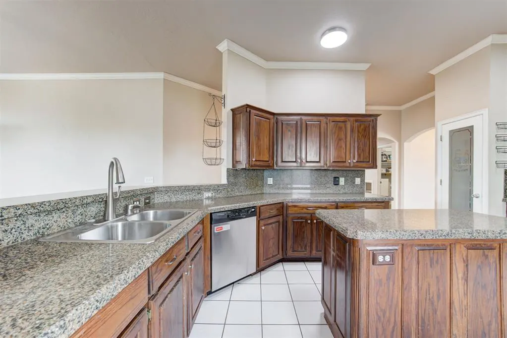Photo 17 — 15600 Sandstone Terrace, Oklahoma City, OK 73170