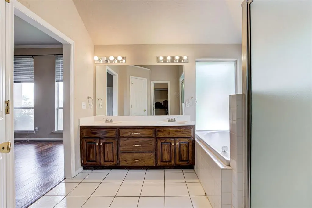 Photo 29 — 15600 Sandstone Terrace, Oklahoma City, OK 73170