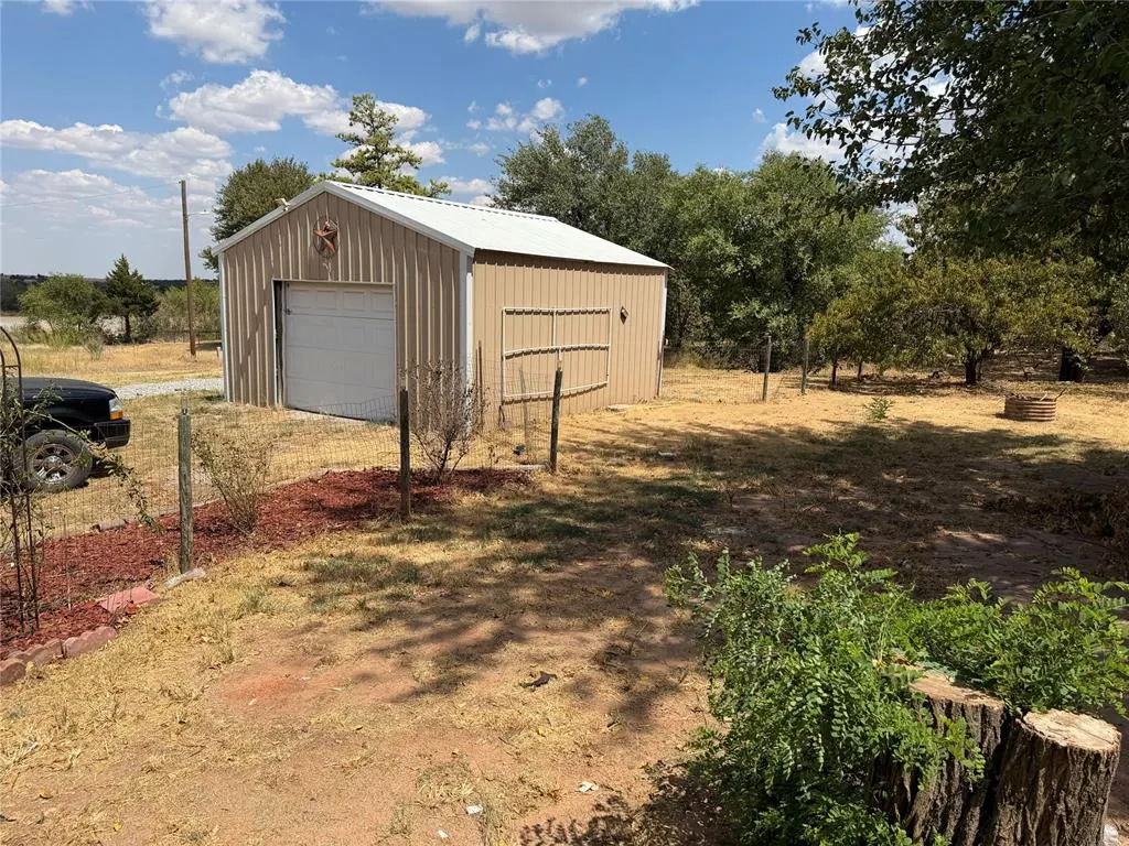 Photo 19 — 507 E 7th Street, Cement, OK 73017