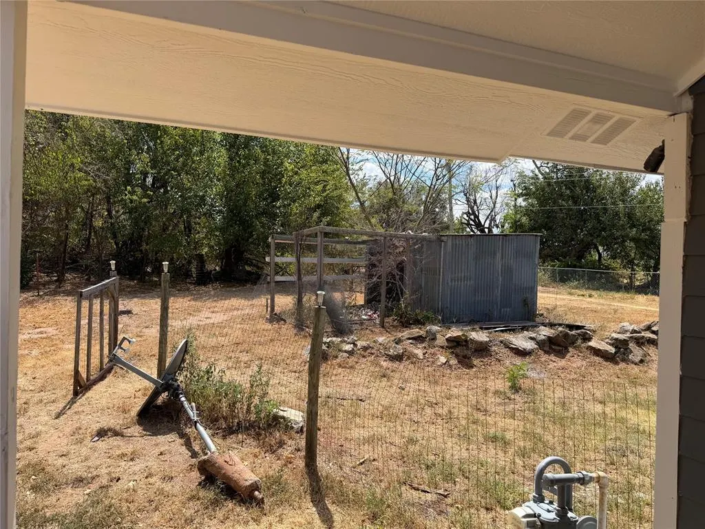 Photo 20 — 507 E 7th Street, Cement, OK 73017