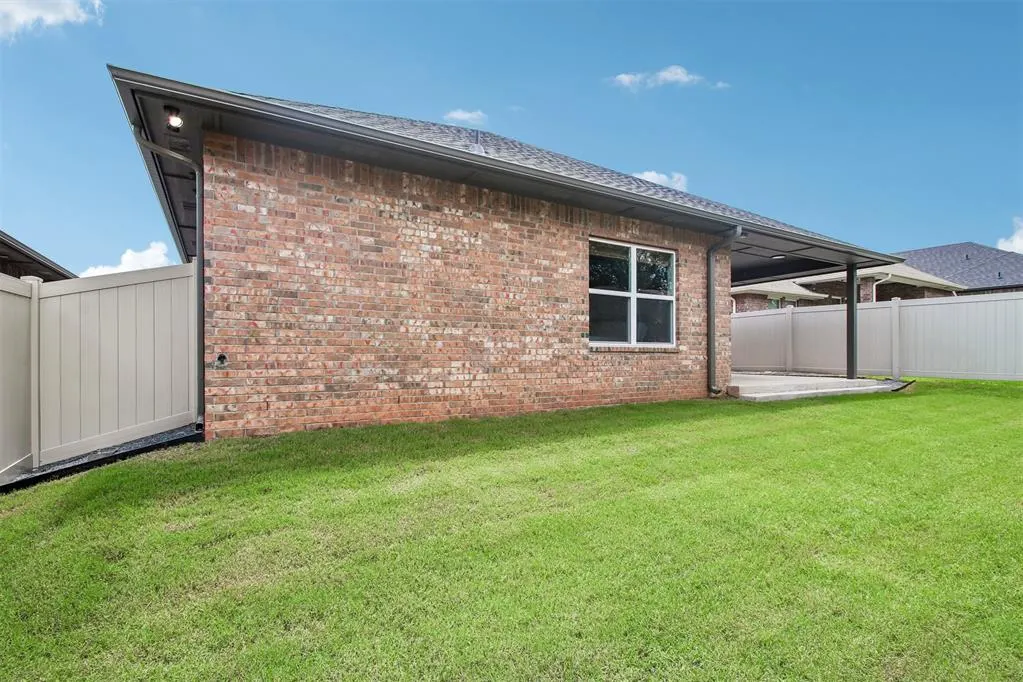 Photo 32 — 2039 Turtle Creek Way, Norman, OK 73071