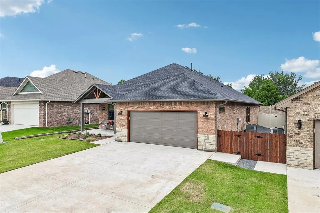 Photo 39 — 2039 Turtle Creek Way, Norman, OK 73071